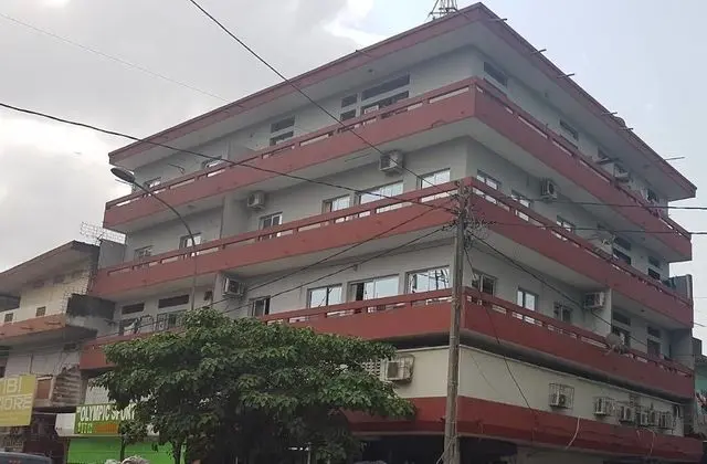 Immeuble Grand Paris De Treichville