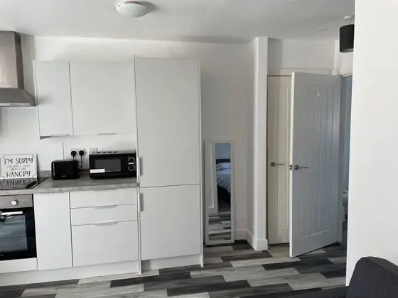 Impeccable 1-bed Apartment in Chesterfield - Mutfak