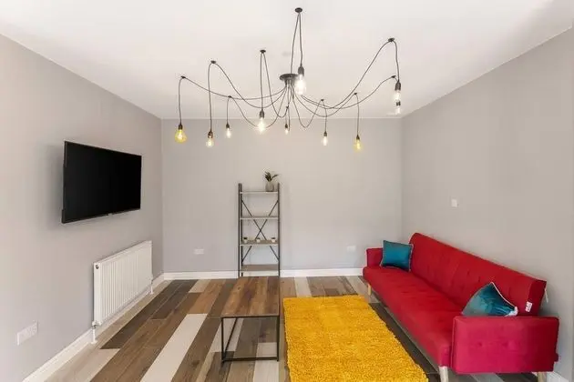 Impeccable 1-bed Apartment in Ebbw Vale, Wales - Oda Düzeni