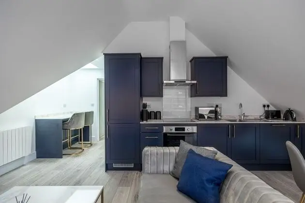 Impeccable 2-bed Apartment in Camberley - Mutfak