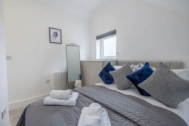 Impeccable 2-bed Apartment in Camberley - Oda