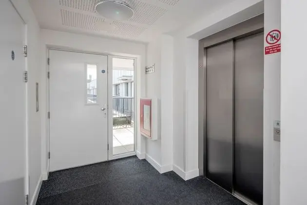 Impeccable 2-bed Apartment in Romford Image Court - İç Mekan