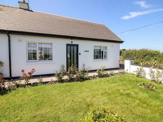 Impeccable 2-bed Cottage in Rural Setting Listowel