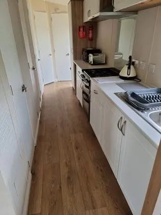 Impeccable 3 Bedroom Lodge, pet Friendly - Mutfak