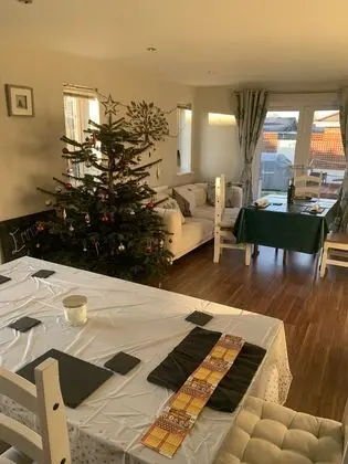 Impeccable Bungalow in Fair Oak, Hampshire - Oda Düzeni