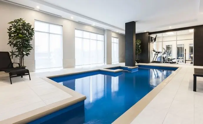 Imperia Hotel & Suites Boucherville - Havuz