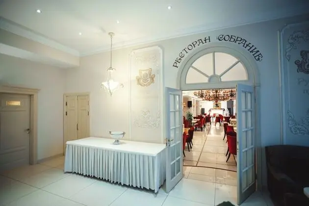 Imperial Village Hotel Dom Rozhdestvenskii - Lobi
