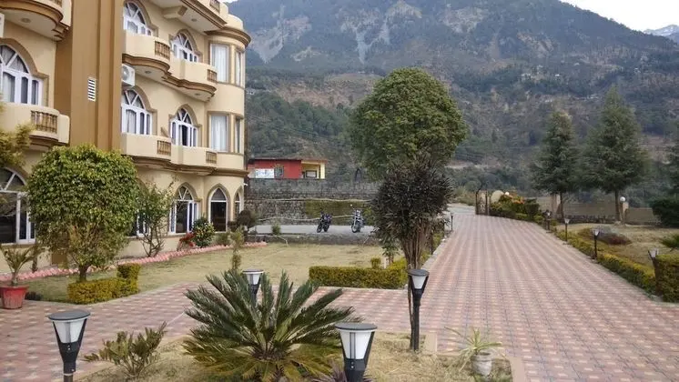Imperial Heights Clarks Inn Dharamshala - Dış Mekan