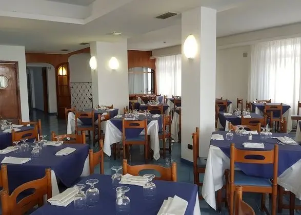 Hotel Imperial - Yerinde Yemek