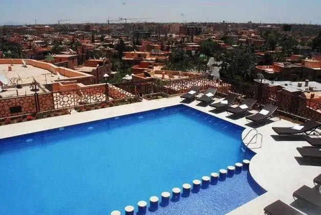 Imperial Plaza - Havuz