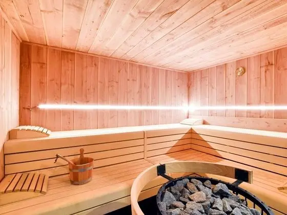 Imposing Holiday Home in Vielsalm With Recreation Room & Tennis Court - Spa