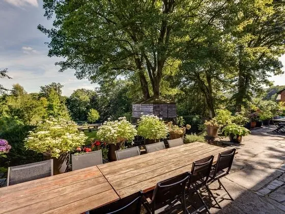 Imposing Holiday Home in Vielsalm With Recreation Room & Tennis Court - Yerinde Yemek