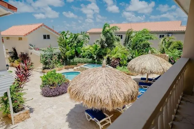 Impressive 2-bedroom Apartment With Tropical Garden, Pool and Whirlpool