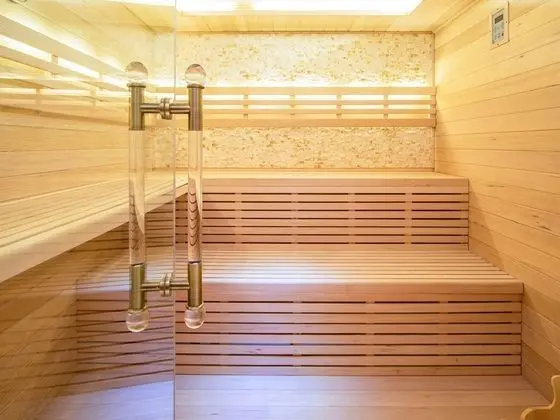 Impressive Castle in Gesves With Sauna - Spa