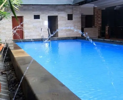 Inan Boutique Suites Syariah By ZIRI - Havuz