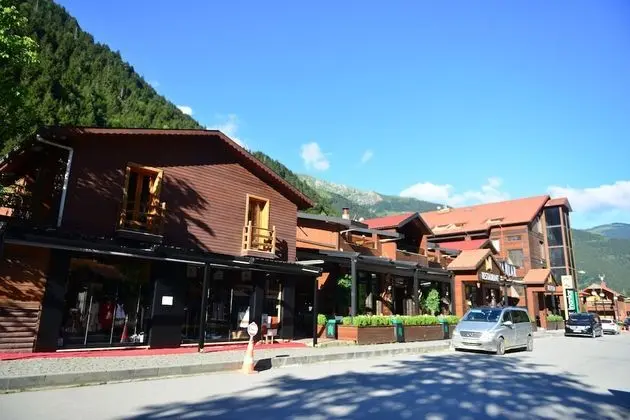 İnanlar Deluxe Hotel & Bungalow - 2