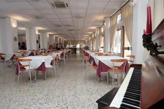 Inatel Santa Maria da Feira - Yeme / İçme
