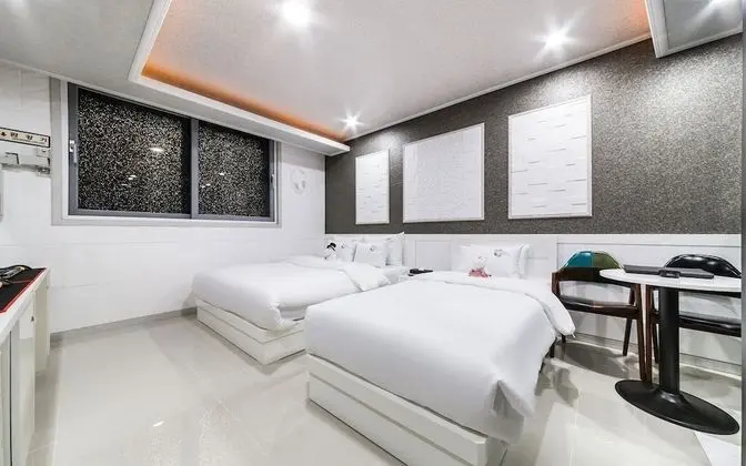 Incheon Crystal Hotel