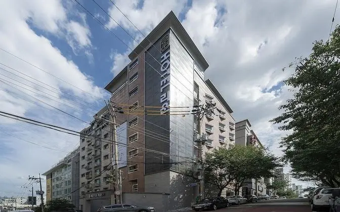 Incheon Li Un