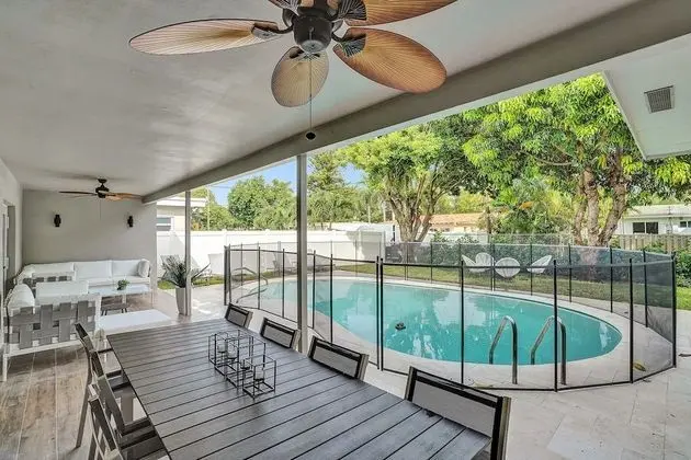 Incredible 4BR Home with Heated Pool - Havuz