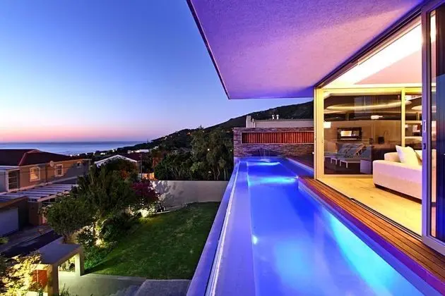 Incredible Camps Bay Villa With Five Bedrooms and Private Pool The Cheviots - Oda