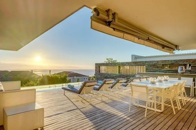 Incredible Camps Bay Villa With Five Bedrooms and Private Pool The Cheviots - Oda