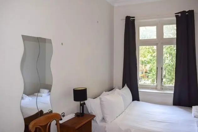 Incredible Location One Bedroom Apartment