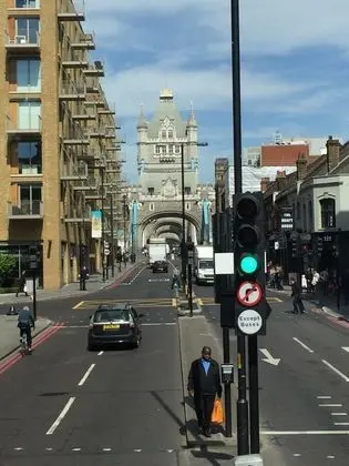 Incredible Modern Central 1 Bed - London Bridge - Otopark