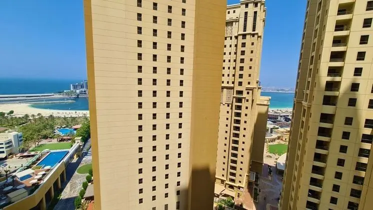Incredible Stay in Dubai Jumeirah Beach
