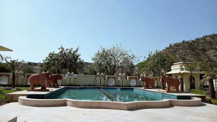 Indana Palace Jaipur - Havuz
