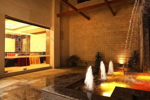Inde Vista Woods Signature Tower - Lobi
