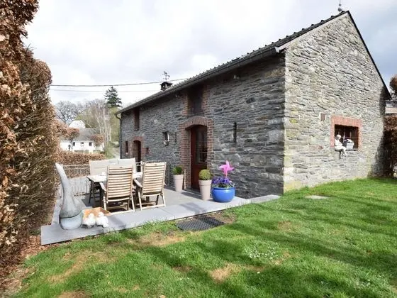 Independant Gite at the Calm way in the Center of the Village - Dış Mekan