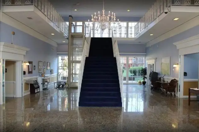 Independence Place - Lobi