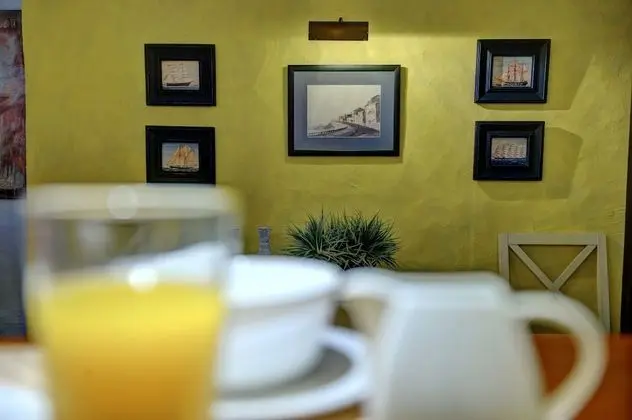 Independent Apartment in an Old Mansion Located by the Mouth of Douro River - Yerinde Yemek