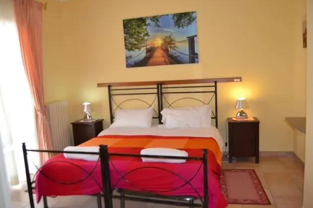 Independent Cottage for 4 People Baby cot Free With Air Condition - Öne Çıkan Resim