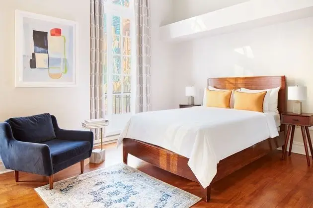 The Independent Hotel