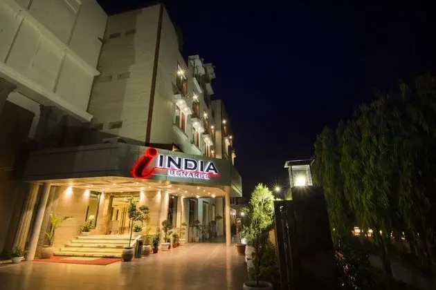 The India Benares - Dış Mekan