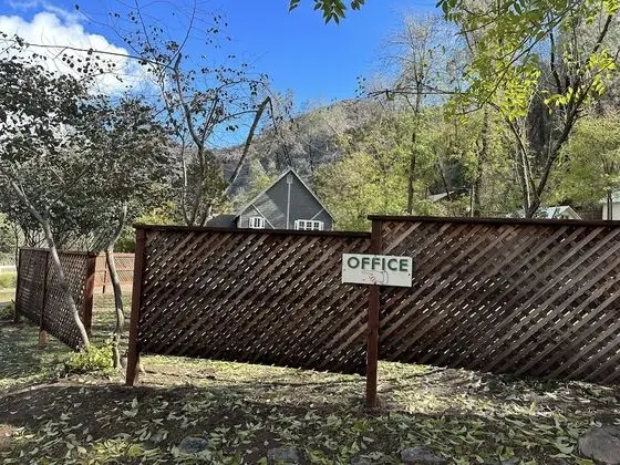 Indian Flat RV Park - Tent Cabins & Cottages - Dış Mekan