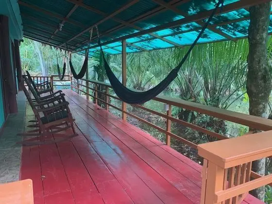 Indigenous Drake Cabins