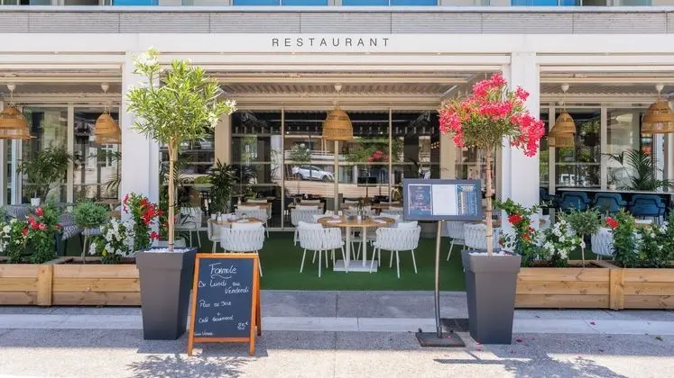 Hotel Indigo Cagnes-sur-Mer, an IHG Hotel - Dış Mekan