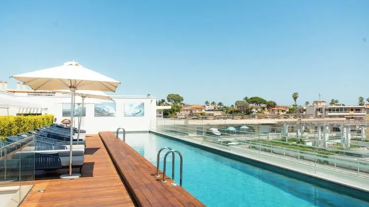Hotel Indigo Cagnes-sur-Mer, an IHG Hotel - Öne Çıkan Resim