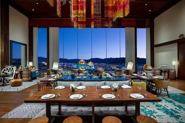 Hotel Indigo Diqing Moonlight City, an IHG Hotel - Yerinde Yemek