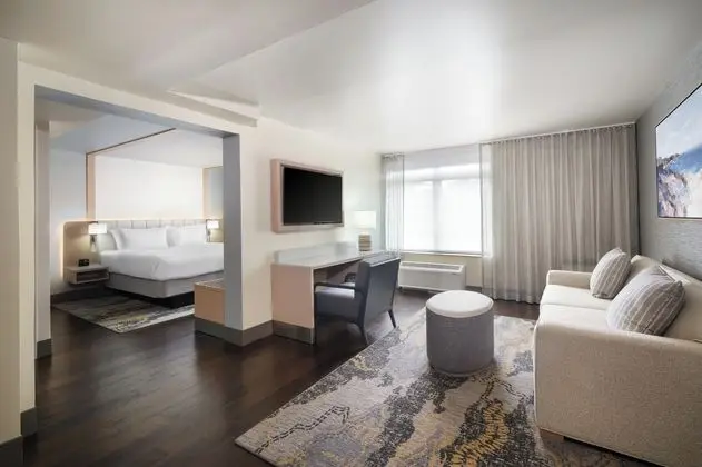 Indigo East End - Öne Çıkan Resim