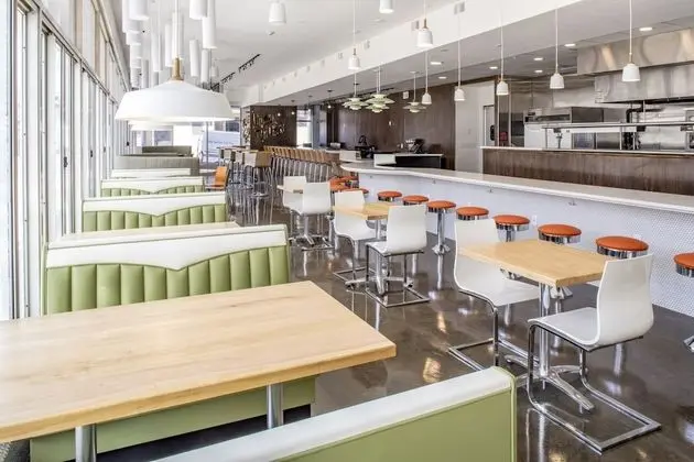 Hotel Indigo Memphis Downtown, an IHG Hotel - Yerinde Yemek