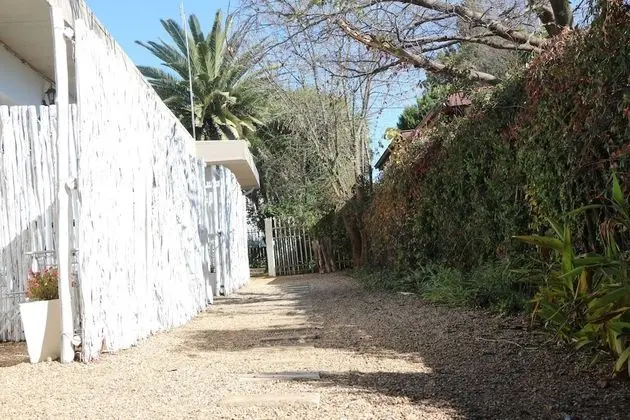 Indigo Moon Guesthouse - Dış Mekan