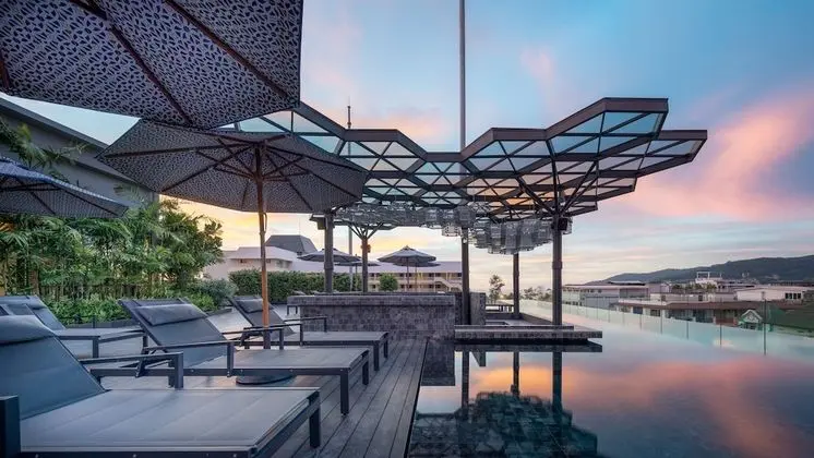 Hotel Indigo Phuket Patong, an IHG Hotel - Havuz