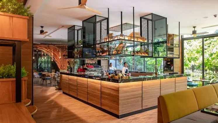 Hotel Indigo Phuket Patong, an IHG Hotel - Yerinde Yemek