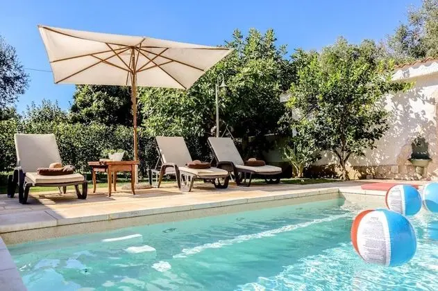 Villa Indipendente con Piscina Privata e Idromassaggio