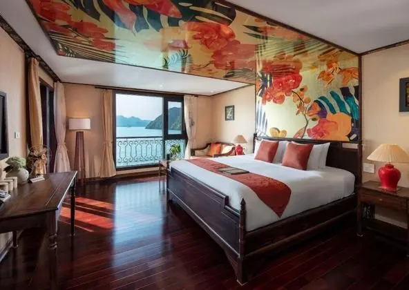 Indochine Cruise Lan Ha Bay