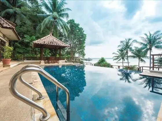 Indra Maya Pool Villas